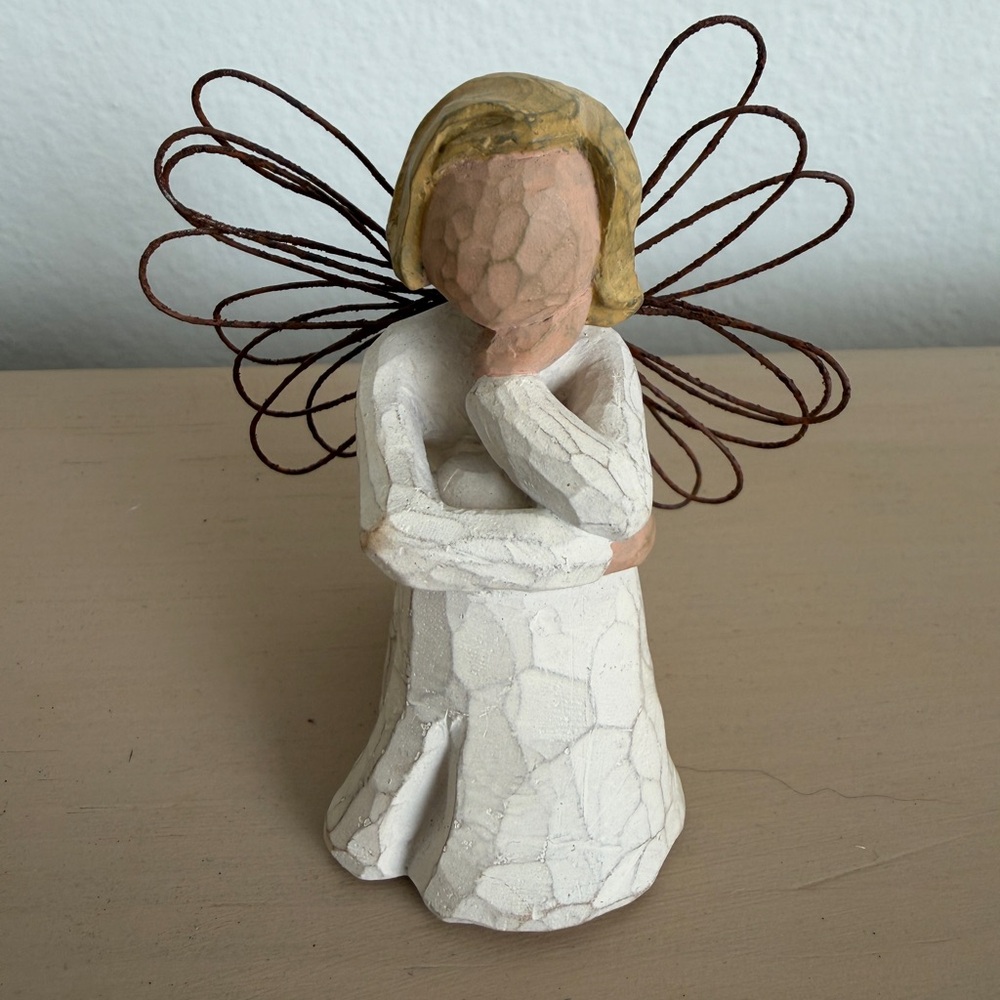 Willow Tree “Angel of patience” Figurine w/Gold Hair Retired)